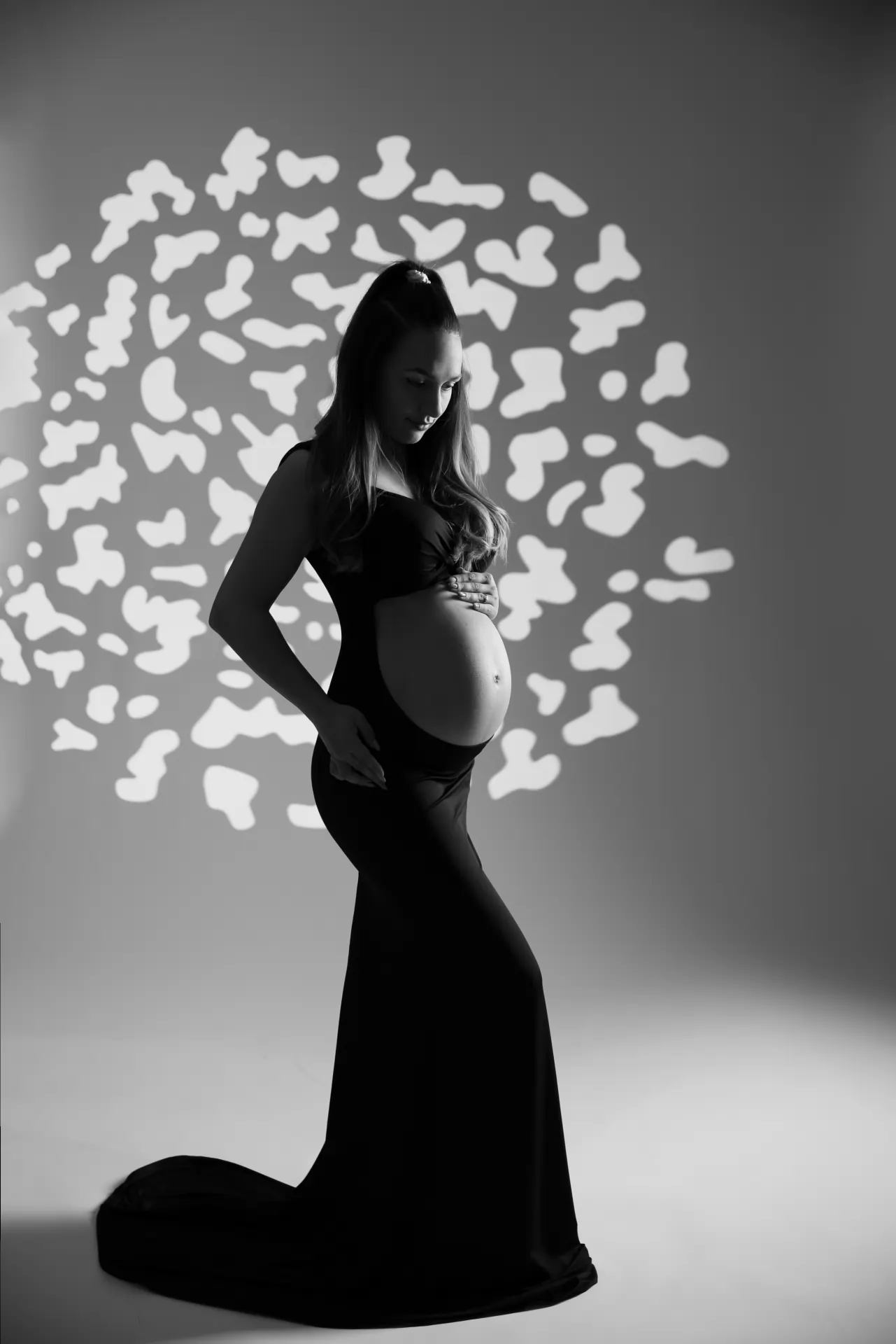 Pregnancy-photo-session-bulgaria-sofia.webp
