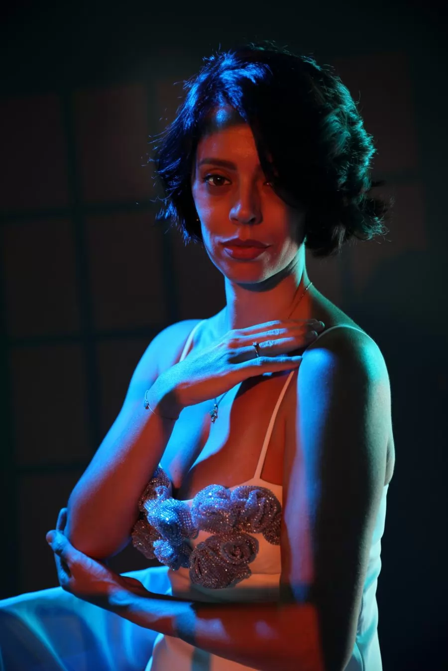 zhenska-krasota-v-kadri.webp