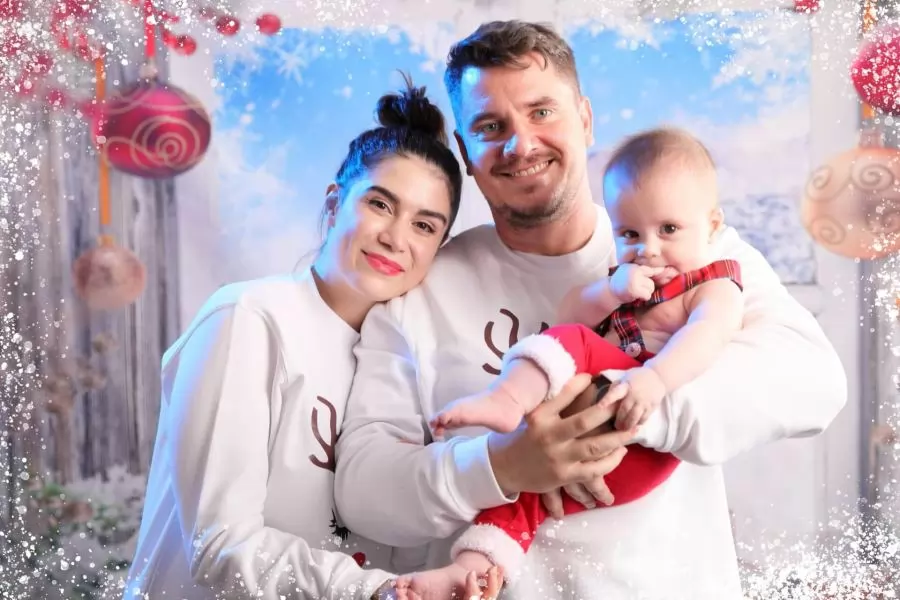 koledna-fotosesiya-s-roditeli-i-detsa-studio-sofia.jpg