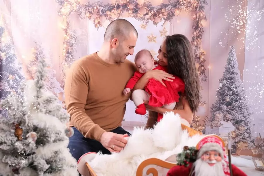 koledna-fotosesiya-s-roditeli-v-studio