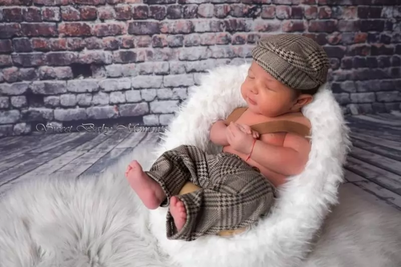 novorodeno-bebe-v-leglo-fotosesiya.jpg