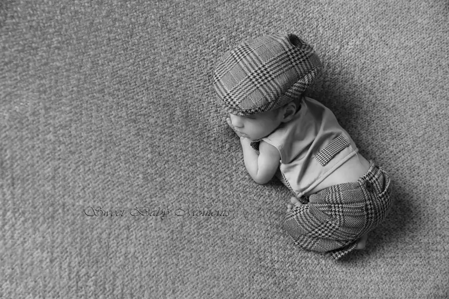 pozirane-na-novorodeno-bebe.jpg