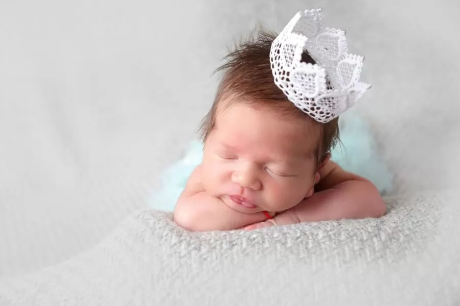 profesionalna-fotosesiya-novorodeno-bebe.jpg